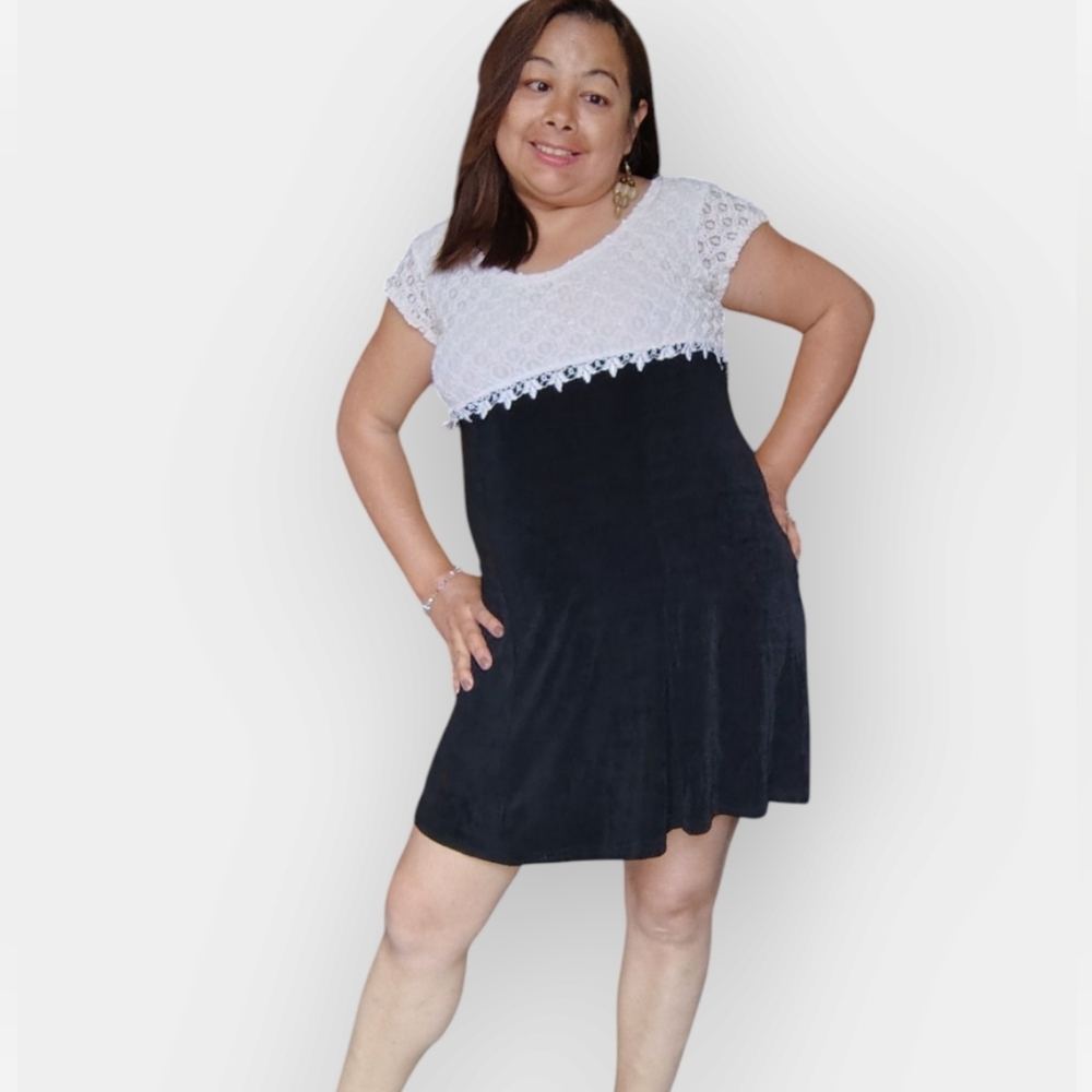 SCARLET WOMENS MEDIUM WHITE AND BLACK LACE MIDI COCKTAIL DRESS
